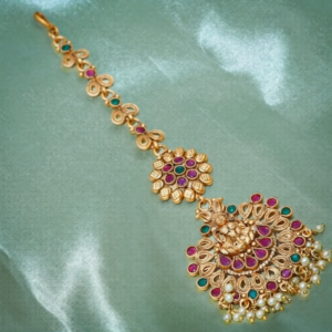 mat finish lakshmi with flower design nethichutti