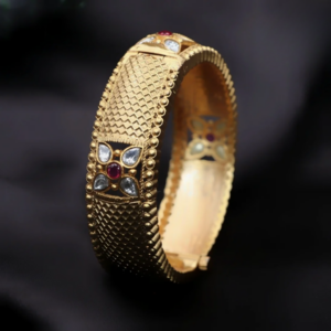 classic diamond pattern design kada single bangle