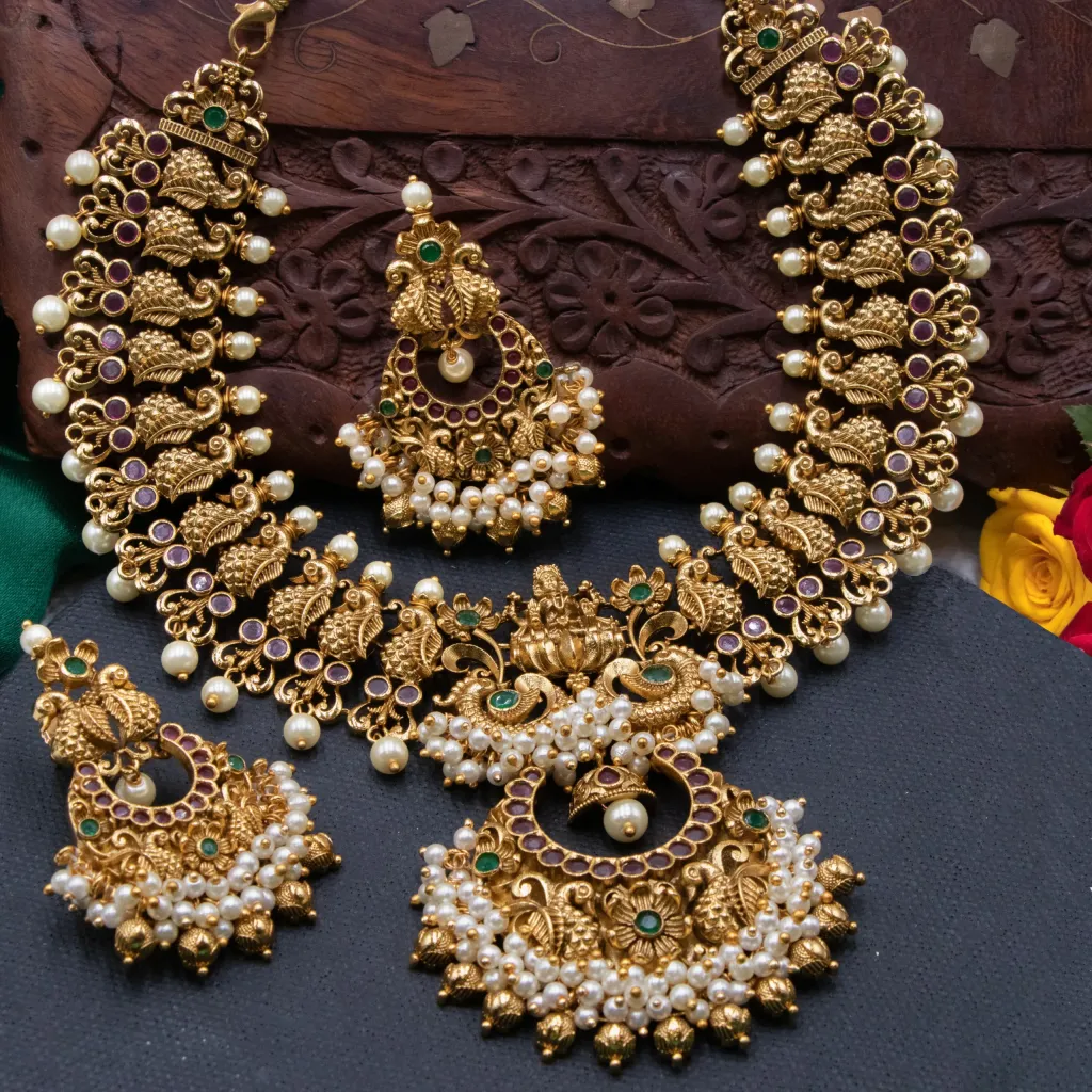 distinctive design peacock motif neckset with guttapusalu distinctive design peacock motif neckset with guttapusalu