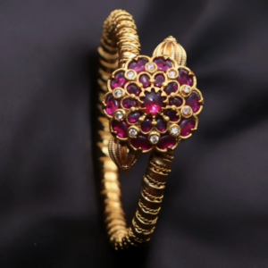 kemp stone flower design mat finish bracelet