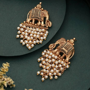 daily love 9kt yellow gold diamond stud earrings